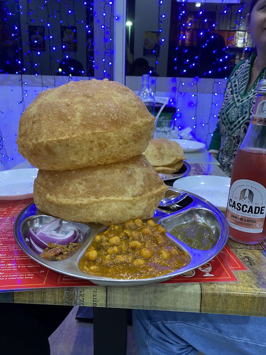 Guruji Indian Sweets & Street Food Photo 5